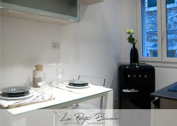 La Porta Bianca Apartment *